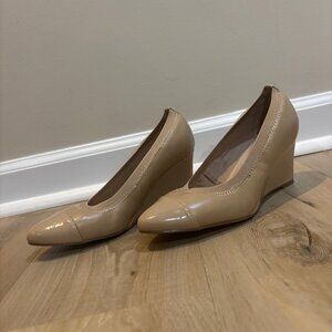 Anne Klein 7.5 Beige Wedges